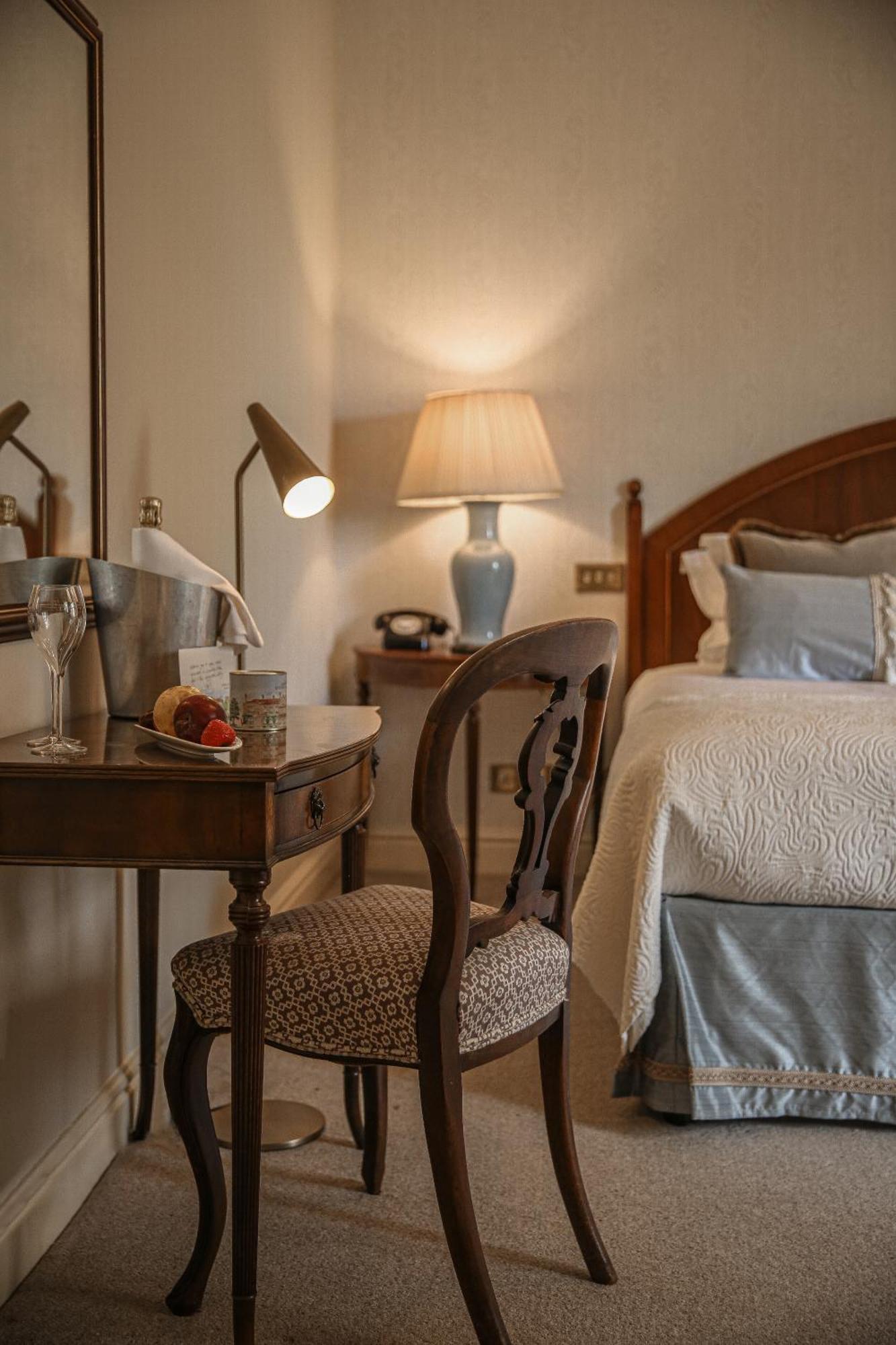 Lucknam Park Hotel كيبنهام المظهر الخارجي الصورة